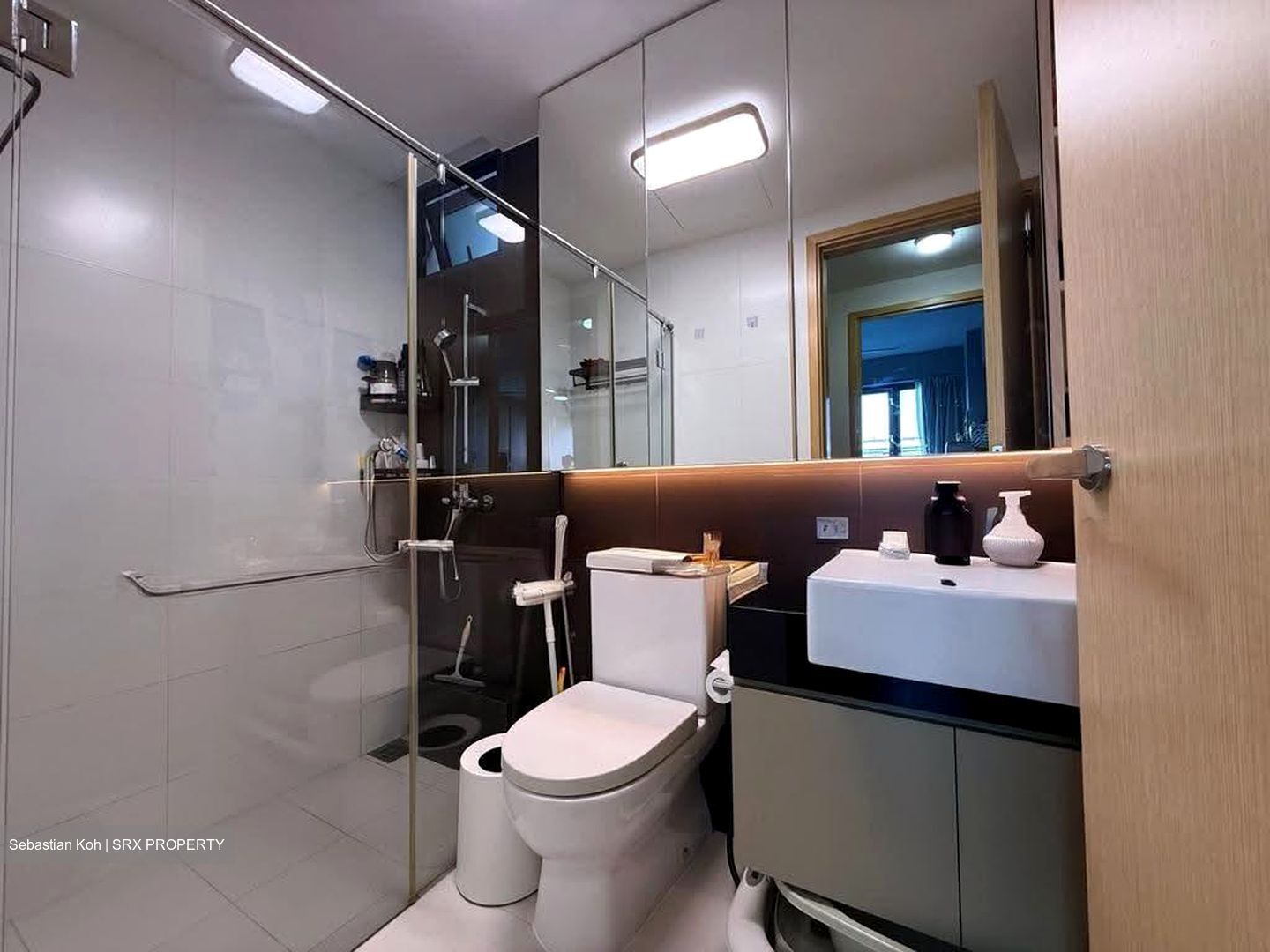 Esparina Residences (D19), Condominium #609526561